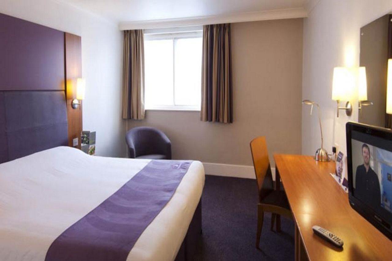 Premier Inn ميدستون المظهر الخارجي الصورة
